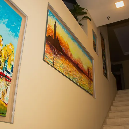 Hotel Albanopolis 4*