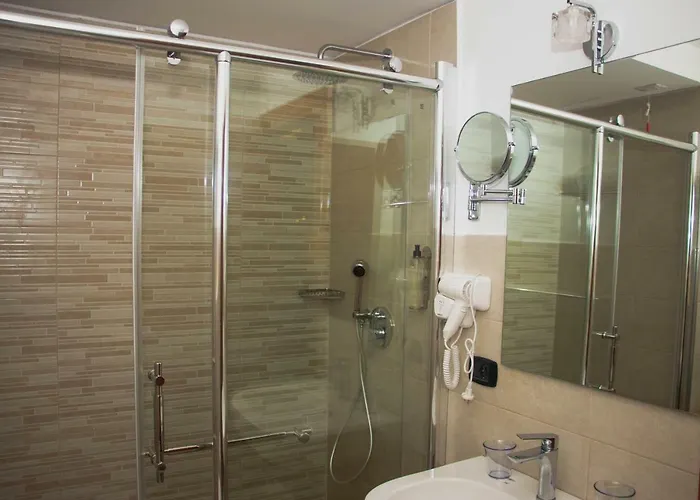 Albanopolis 4* Tirana