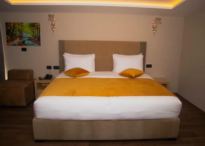 Albanopolis Hotel 4*