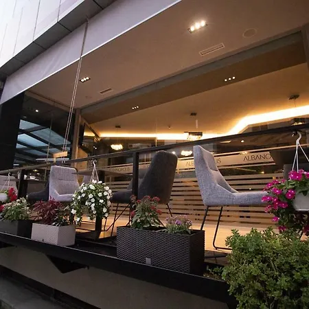 Albanopolis 4*