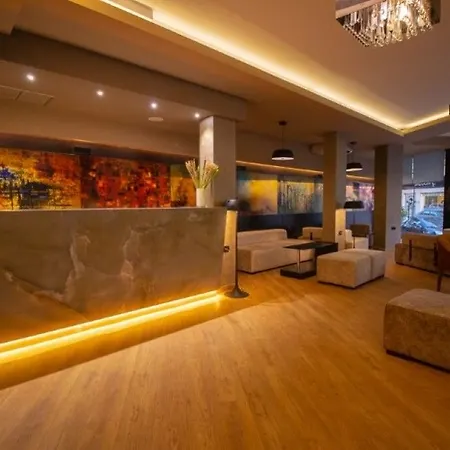 Albanopolis 4*